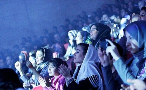 تصاویری بسیار زیبا و دیدینی از کنسرت خوانندگان در جشنواره موسیقی فجر