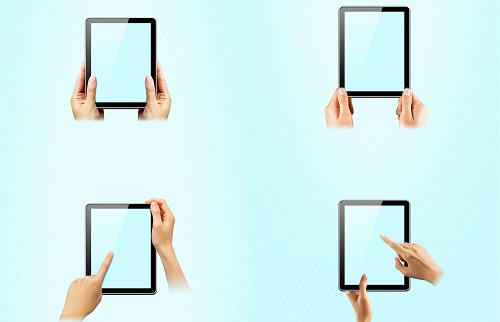 دانلود طرح لایه باز PSD تبلت در دست شما